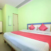 Отель Comfort by OYO Rooms, фото 4