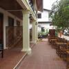 Отель Mekong Charm Riverside в Луангпхабанге