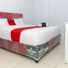 Отель RedDoorz Plus near Transmart Kairagi Dua Manado, фото 6