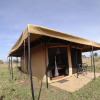 Отель Serengeti Wildebeest Camp, фото 7