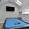 Отель Luxury Spacious Pad with Games Room, фото 8