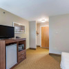 Отель Quality Inn & Suites, фото 2