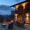 Отель Chalet Ruitor, Chalet 500 M2 Luxueux de Caractere, фото 1