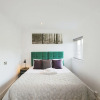Отель Deluxe 7 Bedroom Property in Solihull, фото 3