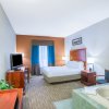Отель Holiday Inn Express Hotel & Suites Brattleboro, an IHG Hotel, фото 26