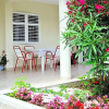 Отель Apartment Serene Step From The Sea, Sleeps 5, фото 7