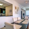 Отель KOHH – 1BR in Botanica Tower, фото 10