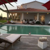 Отель New White Villa, 60 m2, Pool, фото 16