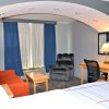 Отель La Quinta Inn & Suites by Wyndham Rochester Mayo Clinic S, фото 6
