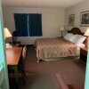 Отель Lomira Inn and Suites, фото 22