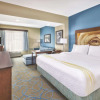 Отель La Quinta Inn & Suites by Wyndham Niagara Falls, фото 4