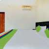 Отель Treebo Kuber Palace With a Swimming Pool, фото 17