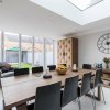 Отель Gorgeous 5BR home with garden and parking in Battersea, фото 17