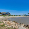 Отель Port Bolivar Beach House w/ Oceanfront Views!, фото 25