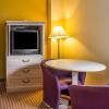 Отель Econo Lodge Inn & Suites, фото 12