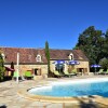 Отель Beautiful Holiday Home with Heated Pool in Cazals France, фото 22