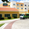 Отель Courtyard By Marriott Cancun Airport в Канкуне