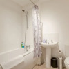 Отель Simplistic Holiday Home in Cheltenham with Garden, фото 9