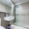 Отель Dreamhome Service Apartment 568 Collins, фото 9