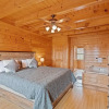 Отель Blue Ridge Refuge 8 Bedroom Cabin by RedAwning, фото 3