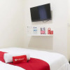 Отель RedDoorz @ Garden Boulevard Citra Raya Tangerang, фото 3