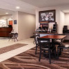 Отель Cobblestone Inn & Suites - Durand, фото 11