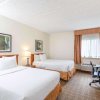 Отель La Quinta Inn & Suites by Wyndham Jacksonville Mandarin, фото 32