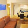 Отель Holiday Inn Express & Suites Langley, an IHG Hotel, фото 2