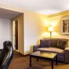 Отель Comfort Suites Forsyth near I-75, фото 27