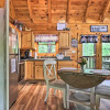 Отель Romantic Gatlinburg Cabin w/ Hot Tub & Pool Access, фото 7