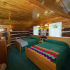 Отель Bank of Alpine - 2 Br Cabin, фото 8