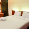 Отель Cozy & Modern 2BR @ GP Plaza Apartment, фото 3