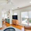 Отель Vibrant Tyler Apartment: 2 Mi to Tyler Rose Garden, фото 6