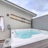 Отель Cozy Apt w/ Hot Tub & Deck, 10 Mi to Stowe Resort!, фото 15