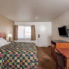 Отель Travelodge by Wyndham Hemet CA, фото 5