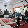 Отель Oyo 1076 Dmc Homestay, фото 11