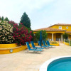 Отель Majestic villa in L'isle-Sur-La-Sorgue with private pool, фото 1