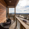 Отель Modern 4br/2.5ba by DT w/ Roof Deck by Domio, фото 16