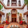 Отель Riad Dar Alhambra в Марракеше