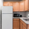 Отель Cozy 2BR on Terrace - Walk to Manayunk, фото 5