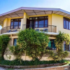 Отель Udechee Huts Hotel, фото 1