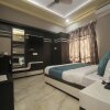 Отель OYO 9507 Hotel Sathi Residency, фото 3