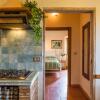 Отель Welcoming Mansion with Swimming Pool inTuscany, фото 17