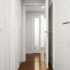 Отель Modern 2bed Apt Sleeps 4 nr Retiro, 2mins to Metro, фото 8