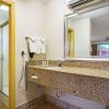 Отель Quality Inn & Suites Airport/Cruise Port Hollywood, фото 6