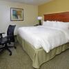 Отель Hampton Inn Raleigh / Town Of Wake Forest, фото 20