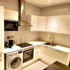Отель Elegant 2Bed Gem-5star Service-Pools-Gym, фото 6