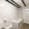 Отель Excellent 3 bed House - Close To Airport, фото 8