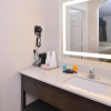 Отель Regency Inn and Suites, фото 10