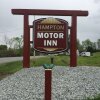 Отель Hampton Motor Inn в Полтнях